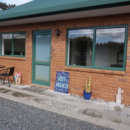 케리케리 Cosy Nights - Modern, Self-Contained With Parking 아파트 외부 사진