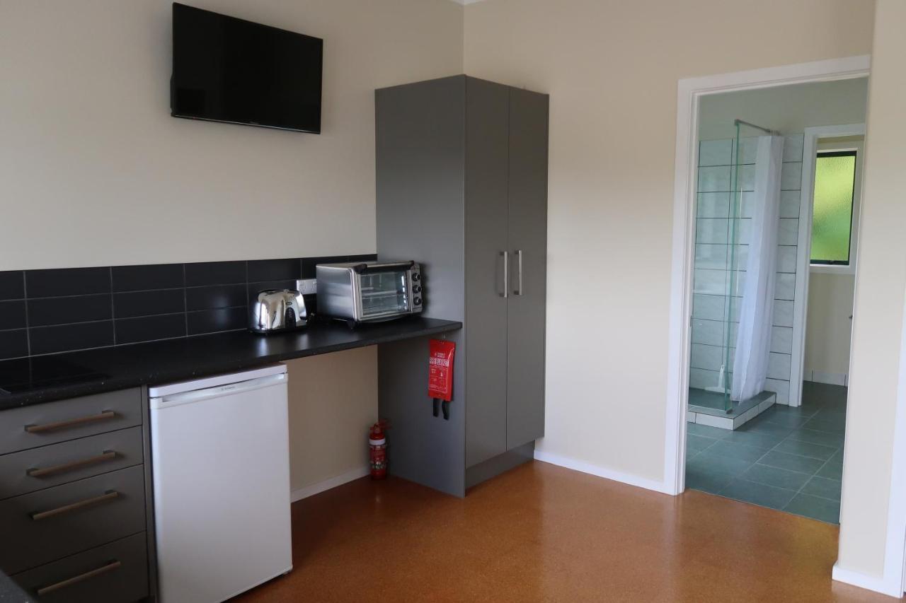 케리케리 Cosy Nights - Modern, Self-Contained With Parking 아파트 외부 사진