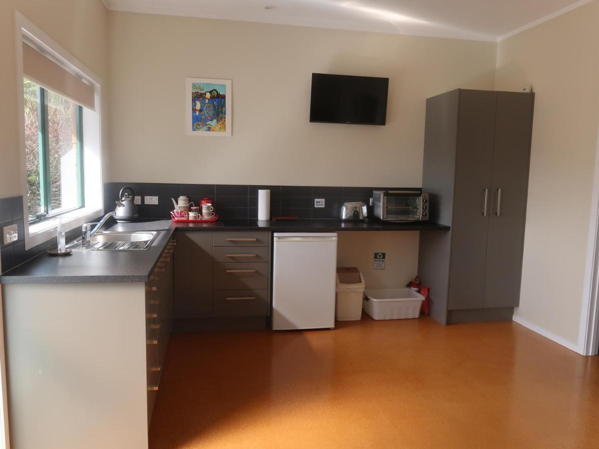 케리케리 Cosy Nights - Modern, Self-Contained With Parking 아파트 외부 사진